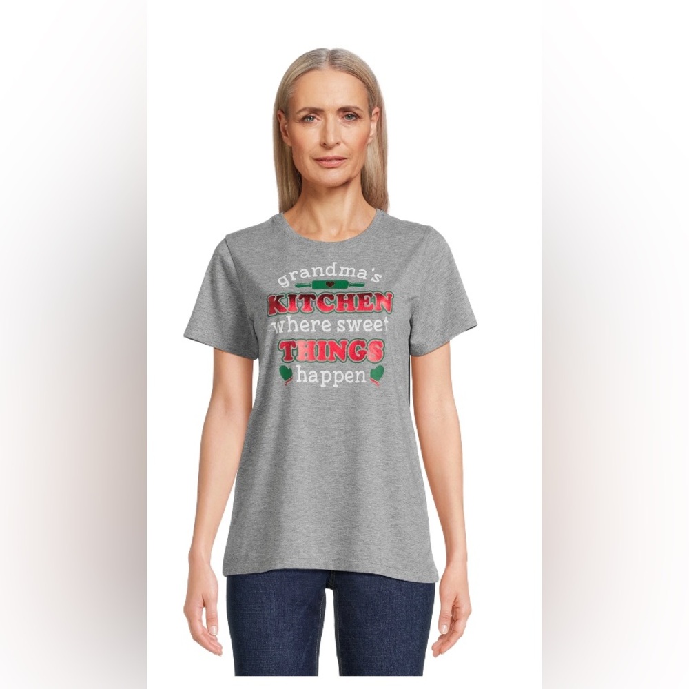 Way To Celebrate women’s Grandma’s Kitchen graphic Christmas tee; size: various